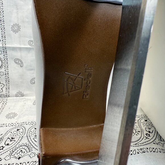 New Riedell Figure Skates Women Sz 6 Model 117 White Toe Pick Blades Canada Flaw - Picture 6 of 12